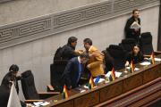 Interpelación: ministro Zamora responde 30 preguntas sobre deficiencias en el servicio de BOA