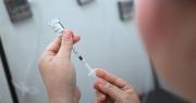 Moderna y Merck anuncian resultados positivos de una vacuna contra el cáncer de piel