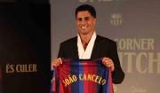 Joao Cancelo firma con el Barcelona por tres temporadas