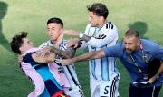 Golpe de la FIFA a Argentina: Paredes recibe 10 partidos de suspensión tras la final