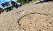 ABC ejecuta bacheo en la Doble Vía a La Guardia, pero advierte que la carretera necesita reconstrucción