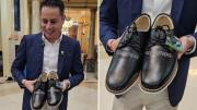 Un detalle que llamó la atención: ¿Por qué Lara tiene unos zapatos que dicen “vicepresidente”?