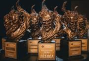 Las vitrinas y los premios: ¿qué opinas?