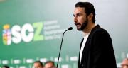 Velasco anuncia que Santa Cruz tendrá abastecimiento de diésel y gasolina en las próximas semanas