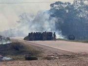 Desbloqueo en la ruta Santa Cruz-Beni deja al menos cinco heridos y los productores vuelven a bloquear