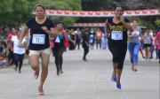 Para Ellas celebra su doble aniversario con una gran feria, carrera de tacones y espectáculo
