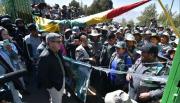 Trabajadores toman instalaciones de Emaverde y la Policía resguarda el edificio