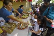 Alcaldía cruceña inicia evaluación de productos para el desayuno escolar 2027