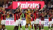 Milan cumple en San Siro y vence al Venezia en su regreso a casa