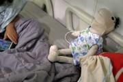 Roberto, el amigo de tela que acompaña a los niños con cáncer en su tratamiento