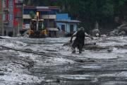 Deslaves en el Himalaya dejan casi 800 muertos