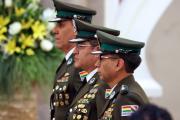Rodrigo Paz encarga a nuevos mandos policiales combatir el narcoterrorismo en el país