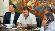 Cívicos piden al nuevo comandante ejecutar orden de aprehensión contra Evo
