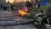 Estudiantes de Unibol Quechua vuelven a bloquear la ruta Cochabamba