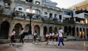 Cuba inicia el año escolar entre apagones, falta de maestros y escasez de uniformes