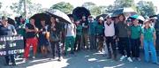 Universitarios del trópico levantan bloqueo instalado en la carretera Cochabamba-Santa Cruz