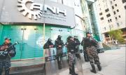 En crisis de abastecimiento, baja el precio del diésel e intervienen la ANH