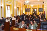 Asamblea de La Paz reajusta presupuesto y prevé incremento salarial del 15% desde 2027