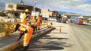 ABC instala ‘ojos de gato’ en 12 puentes del tramo Bombeo – Colomi en Cochabamba