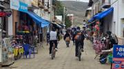 Carreras y caravanas ciclísticas marcan el Día del Peatón en Bolivia