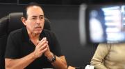 Aunque aseguró que acataría fallo judicial, ahora Dockweiler dice que no tiene obligaciones con funcionaros del concejo