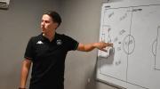 La comunicación también juega: cómo el entrenador construye confianza