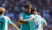 Barcelona golea a Levante y se reafirma en la punta de la Liga