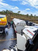 Cisterna con diésel vuelca y bloquea parcialmente la carretera Santa Rosa–Riberalta
