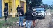 Asesinan a un hombre en plena vía pública, el cuerpo tiene al menos tres impactos de bala
