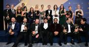 “Widow’s Bay” y “The Pitt” triunfan en los Emmy
