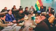 Gobierno apura crédito del FMI, pero el debate se dilata con dudas por información