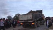 Ruta Cochabamba-Santa Cruz: nuevo bloqueo estudiantil interrumpe el tránsito