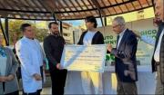 Marcelo Moreno Martins dona $us 50.000 al Oncológico de Santa Cruz