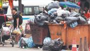 Hay retrasos en el recojo de basura y escasean los micros por la falta de diésel