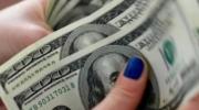 Mientras el dólar oficial se cotiza en Bs 9,83, no baja de Bs 11,65 en casas de cambio