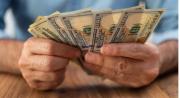 Así fluctuó el dólar oficial en la última semana: este sábado volvió a subir
