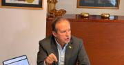 Tuto: “La volatilidad del precio internacional del petróleo no se debe trasladar a los precios internos”