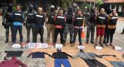 LA POLICÍA APREHENDE Y EXHIBE A SIETE BRASILEÑOS: Atracaban violentamente en San Ignacio de Velasco