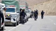 Policía y FFAA resguardan tres rutas de La Paz ante posibles protestas por eliminación de subvención