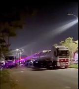 Motociclistas pierden la vida tras chocar a cisterna