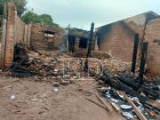 No pudimos sacar a Jimena porque el techo le cayó encima; una familia perdió todo tras un incendio
