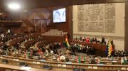 Legisladores cuestionan a Paz y Lara por sus viajes y la sucesión constitucional