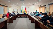 Gobierno y transporte avanzan en diálogo por tarifas y costo del diésel en Santa Cruz