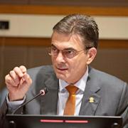 Paz dice que hay maldad en quienes lo critican por su viaje a EEUU: Busco inversiones