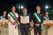 Fiscal General Roger Mariaca recibe reconocimientos por su trayectoria y aporte a la justicia durante los actos por los 216 años de Santa Cruz