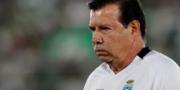 Erwin Sánchez llegó a Blooming y no lo dejaron ingresar
