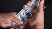 ¿A cuánto cierra el dólar en el mercado paralelo este sábado? Conozca la cotización