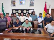 Transporte cooperativizado de Santa Cruz insiste en mantener el paro a pesar del diálogo con el municipio
