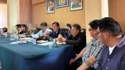 Gobierno ratifica que no abrogará el decreto del diésel y convoca a los choferes a dialogar