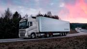 Gobierno inicia estudios para incorporar GNL como alternativa energética para el transporte pesado